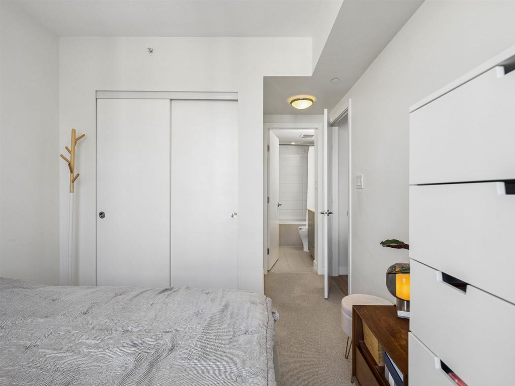 Listing Image for R3101020