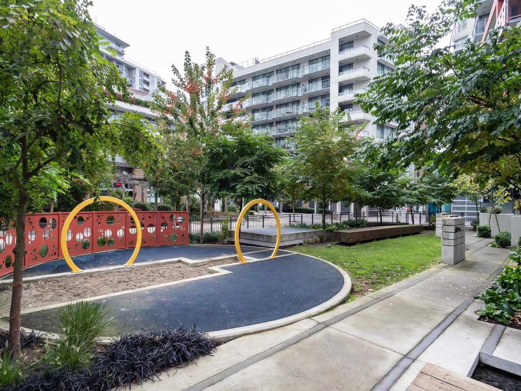 Listing Image for R3101020