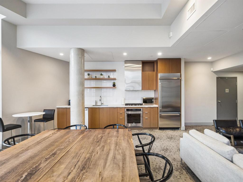 Listing Image for R3101020