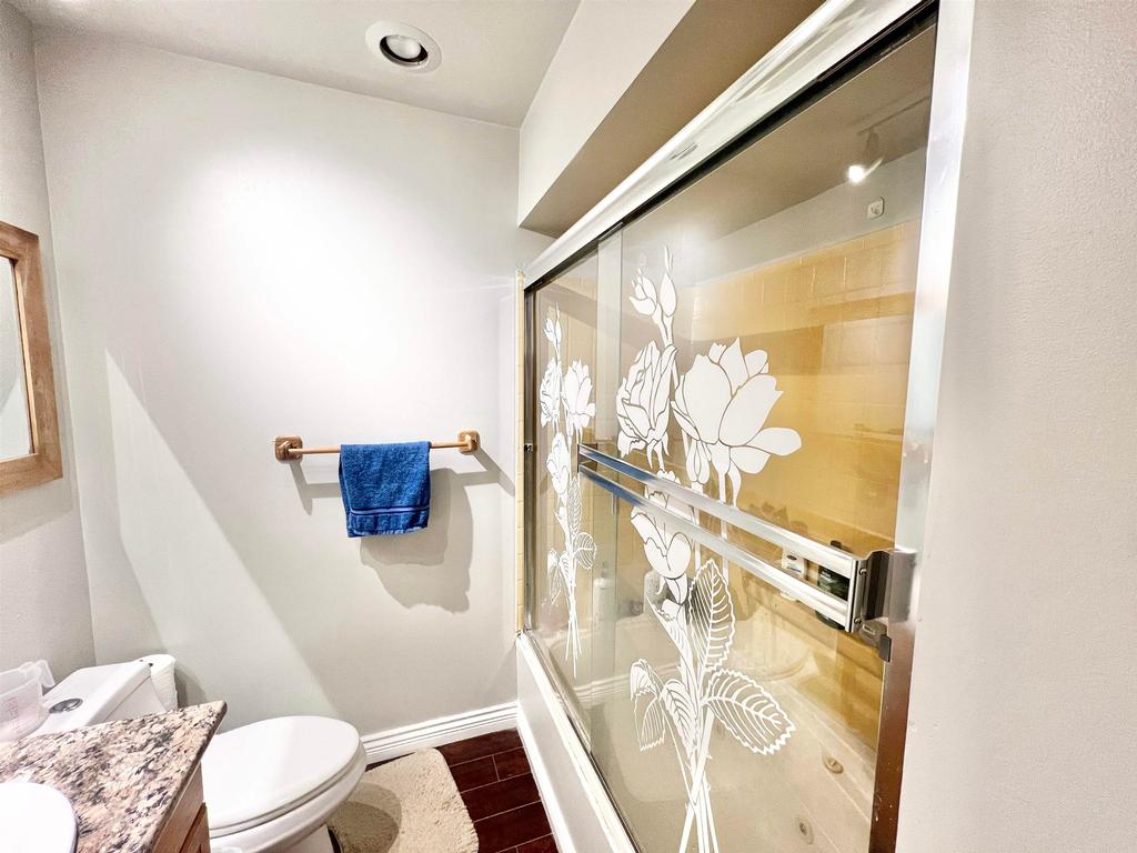 Listing Image for R3101022