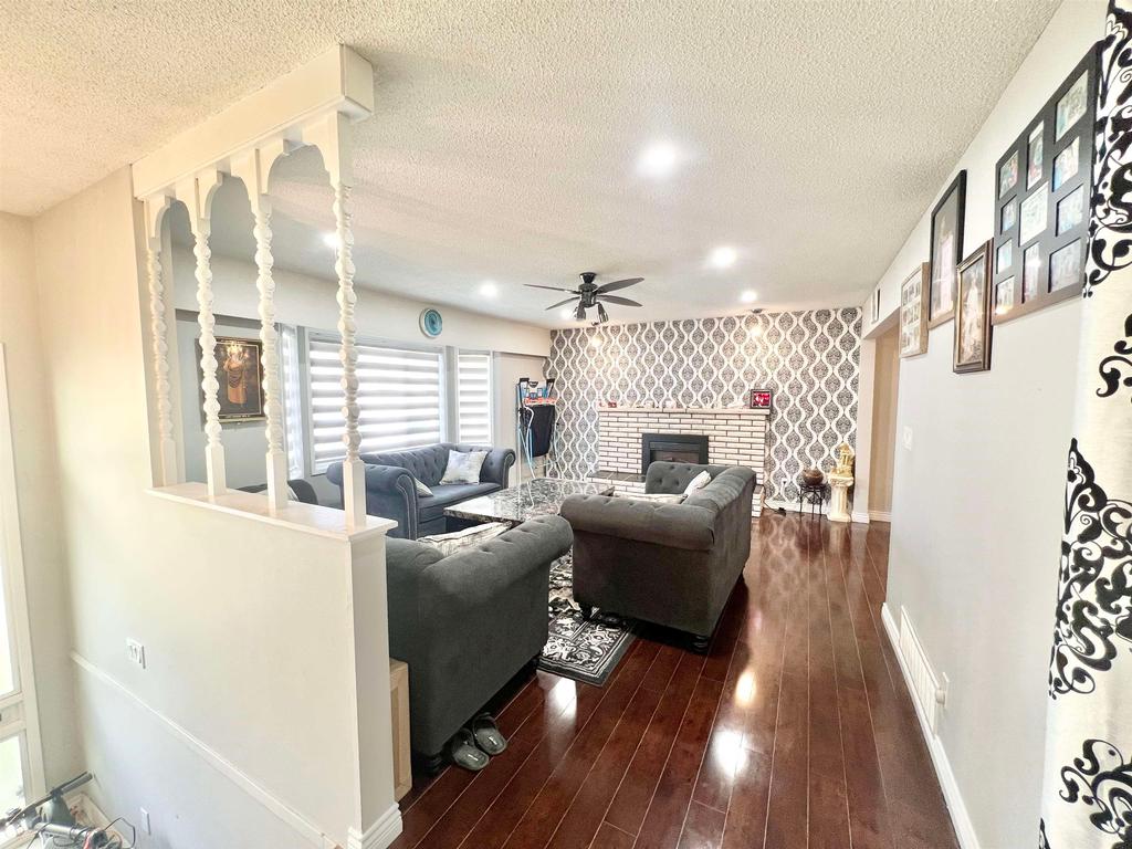 Listing Image for R3101022