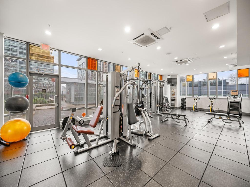 Listing Image for R3101024