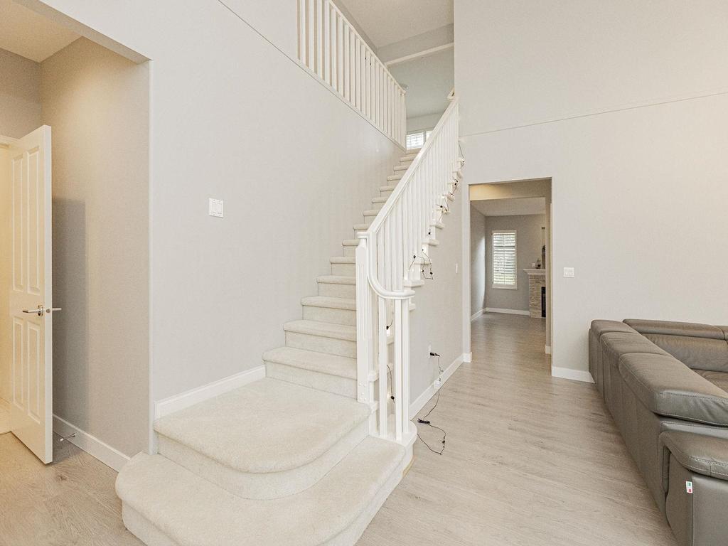 Listing Image for R3101045