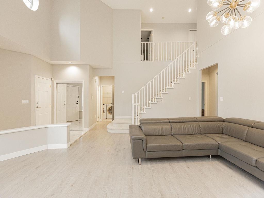 Listing Image for R3101045