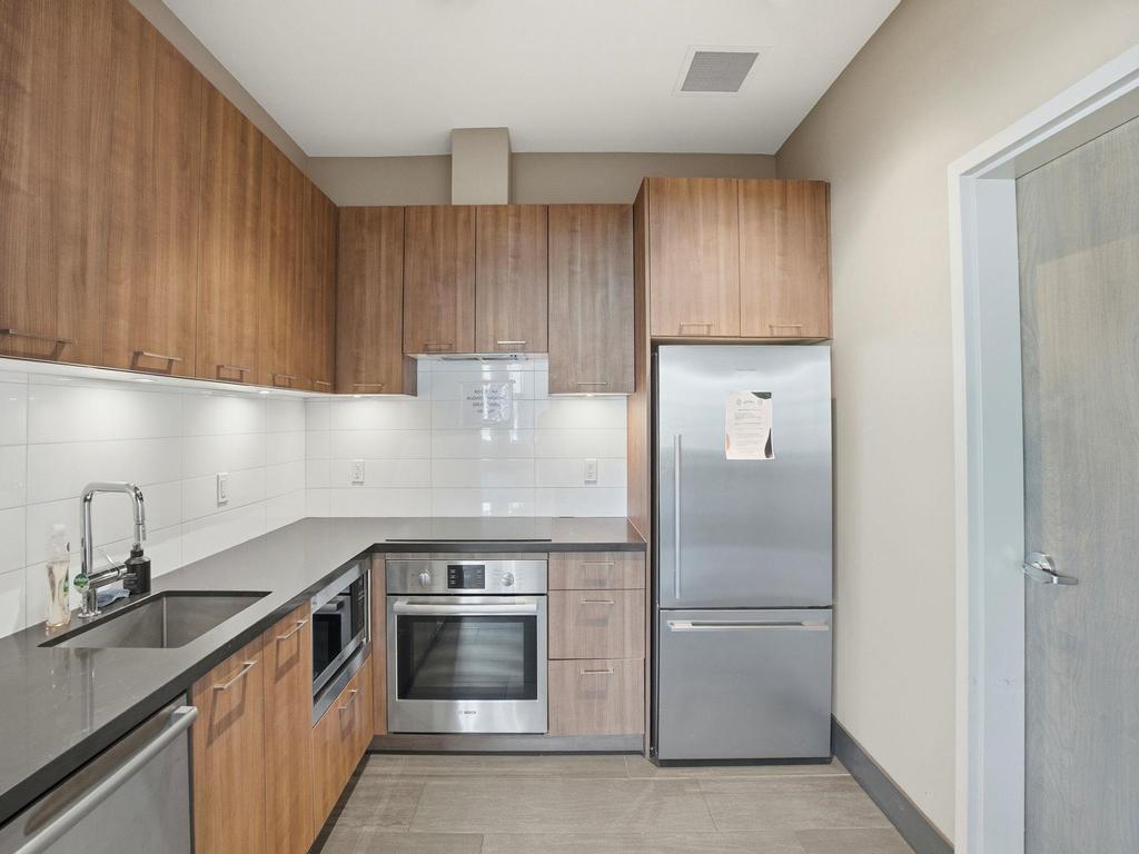 Listing Image for R3101047