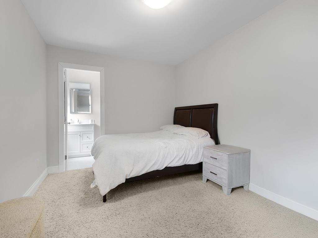 Listing Image for R3101052