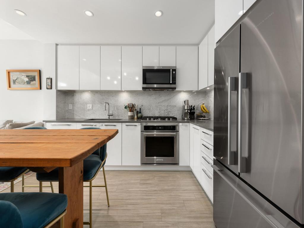 Listing Image for R3101071