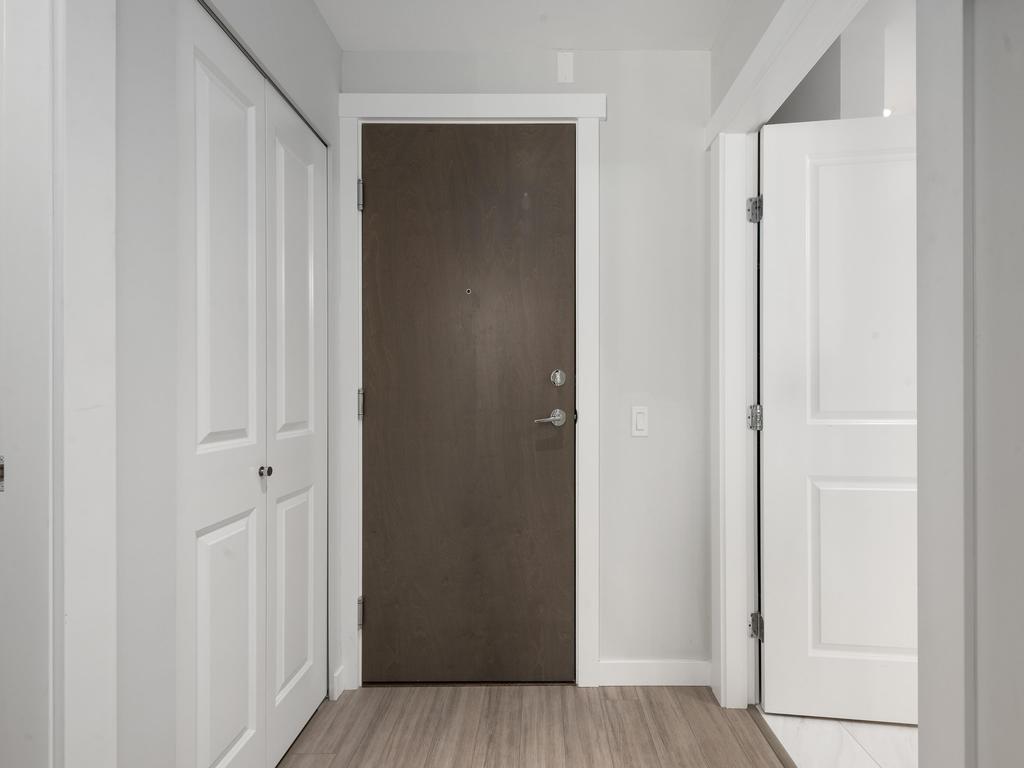 Listing Image for R3101071