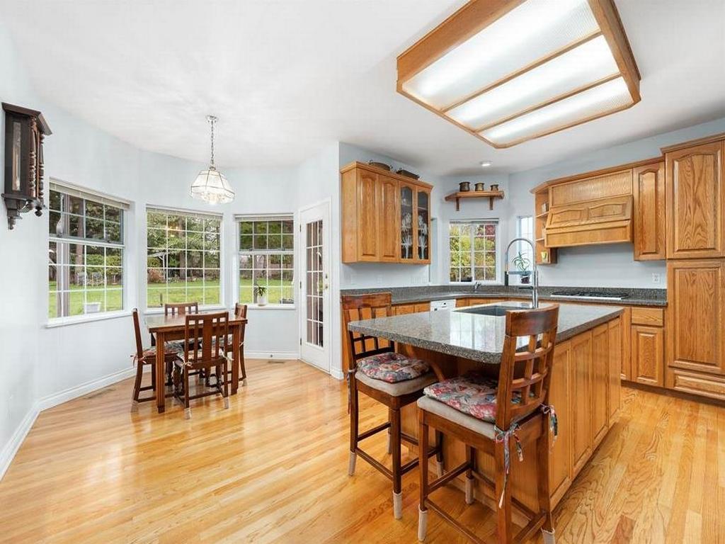 Listing Image for R3101080