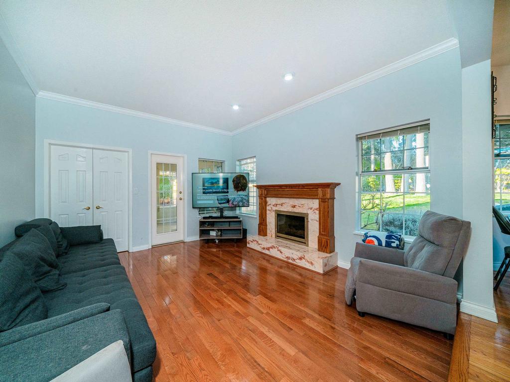 Listing Image for R3101080