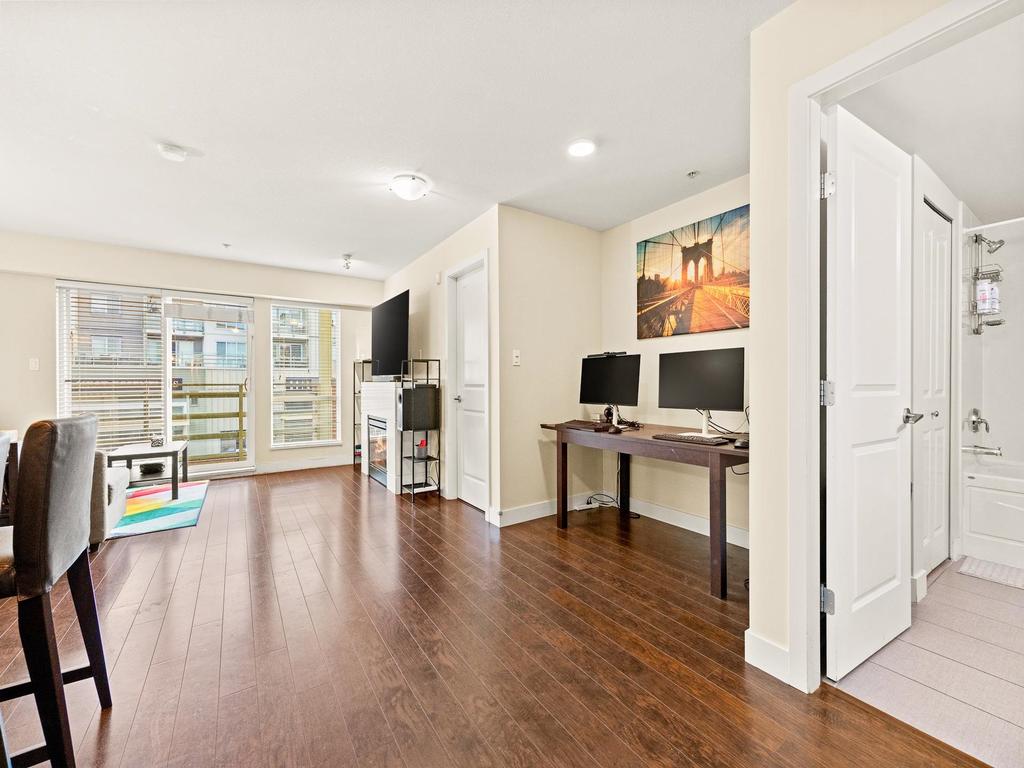 Listing Image for R3101097