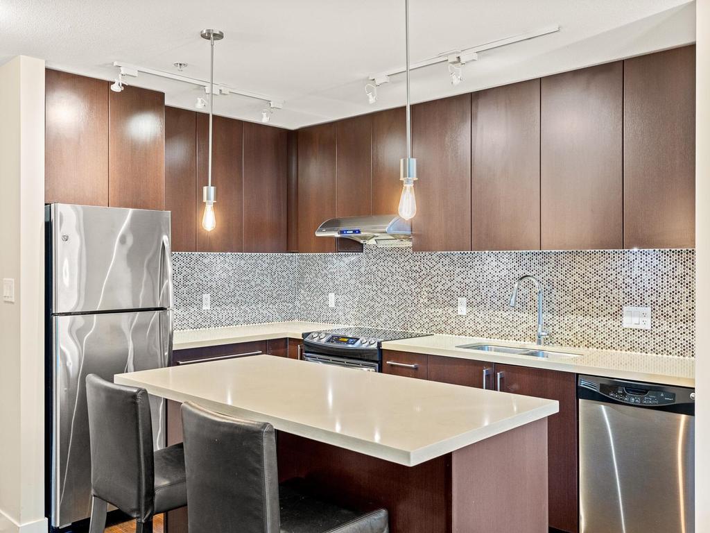 Listing Image for R3101097