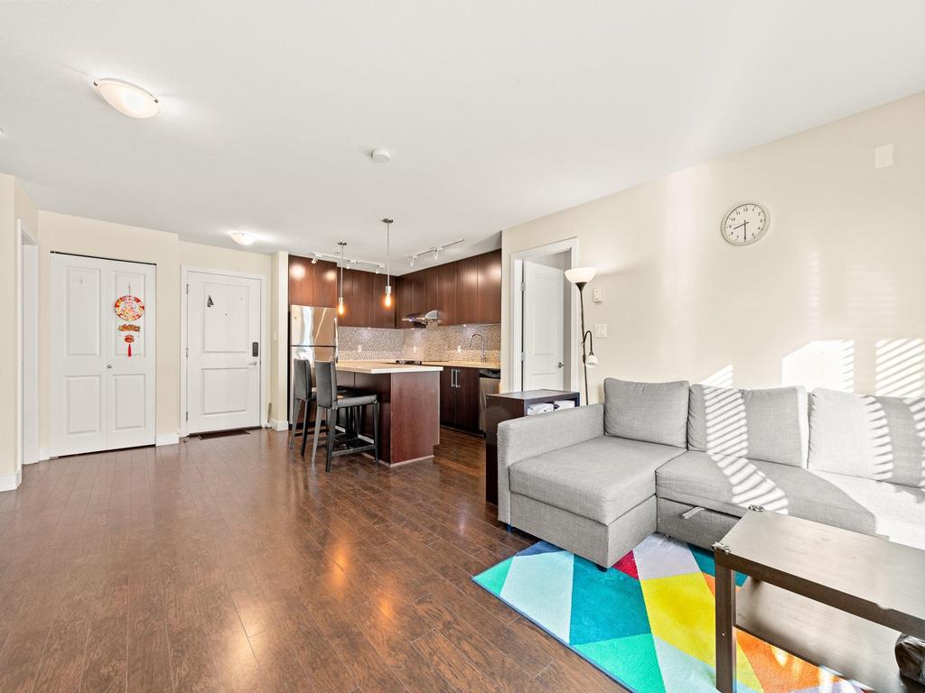 Listing Image for R3101097