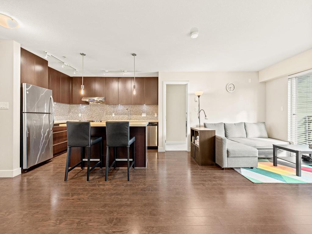 Listing Image for R3101097