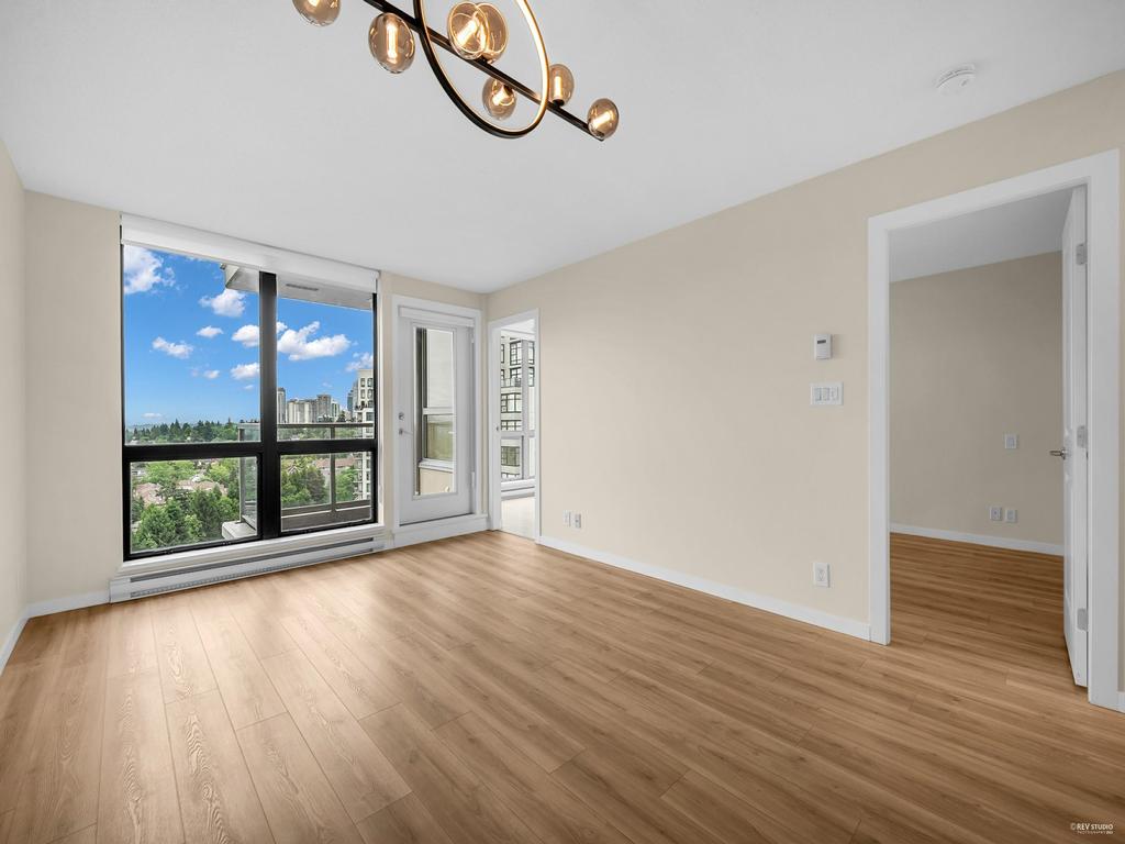 Listing Image for R3101101