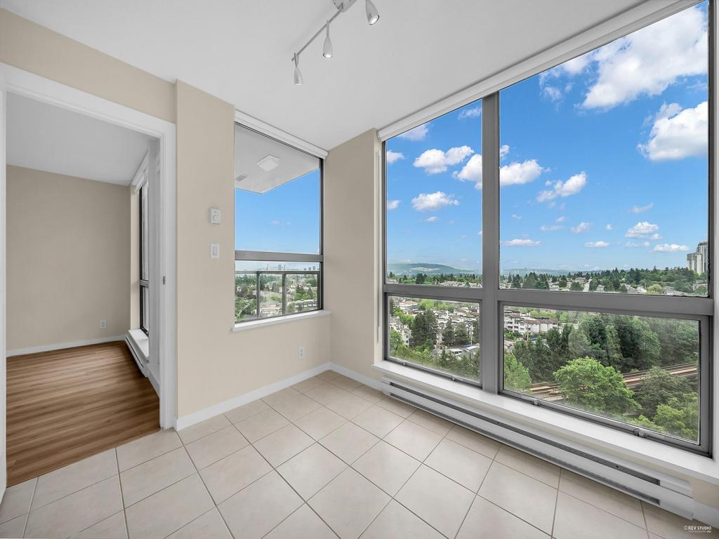 Listing Image for R3101101