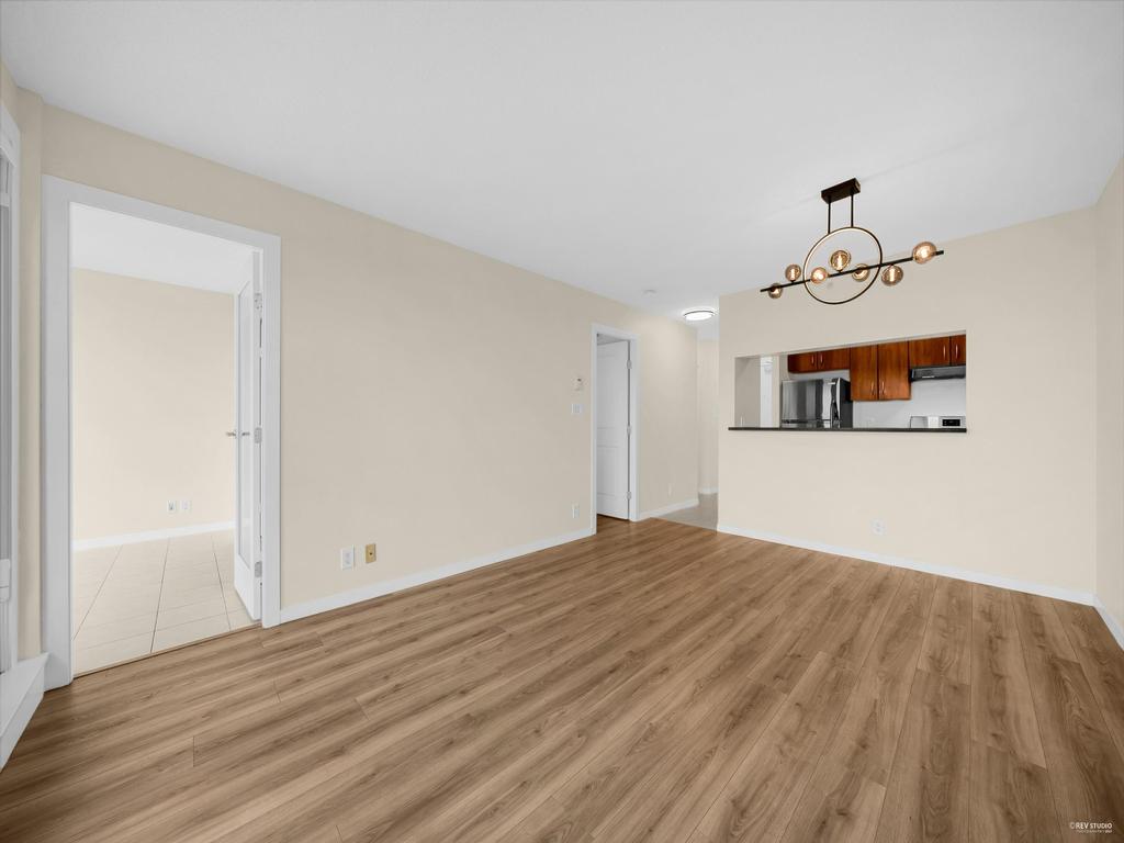 Listing Image for R3101101