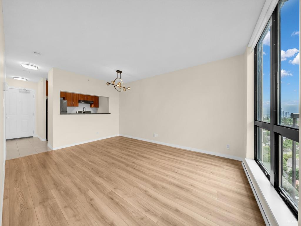 Listing Image for R3101101