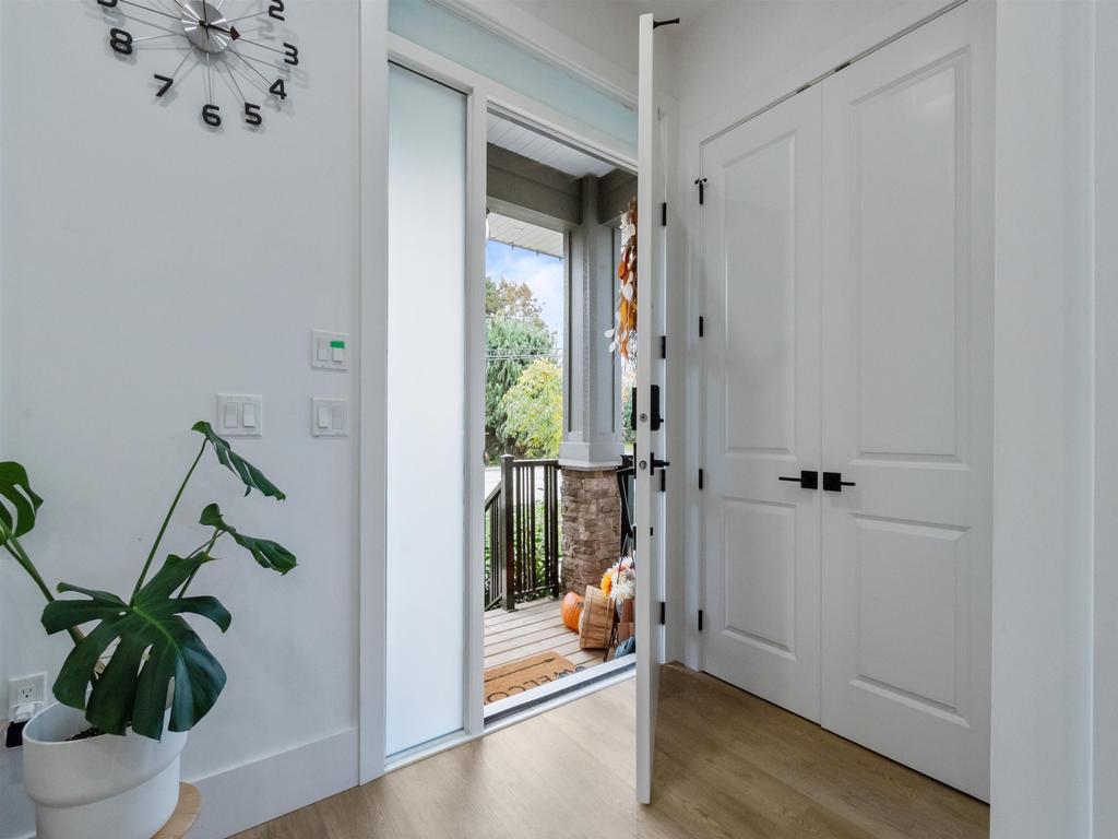 Listing Image for R3101111