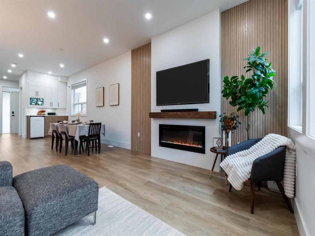 Listing Image for R3101111