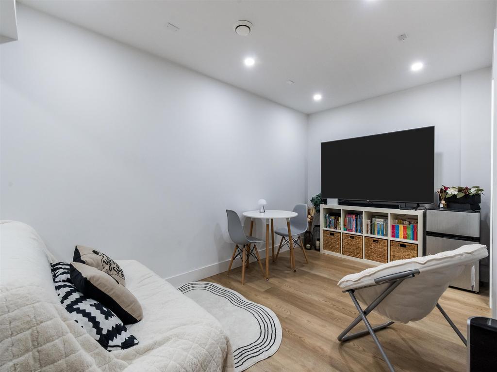 Listing Image for R3101111