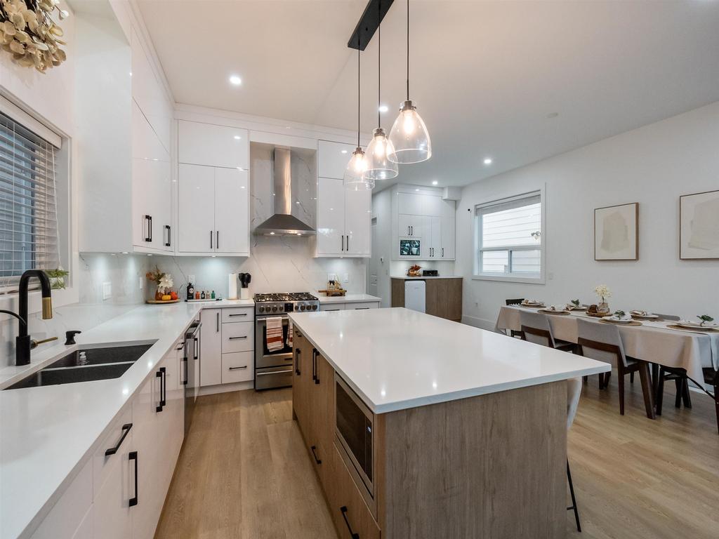 Listing Image for R3101111