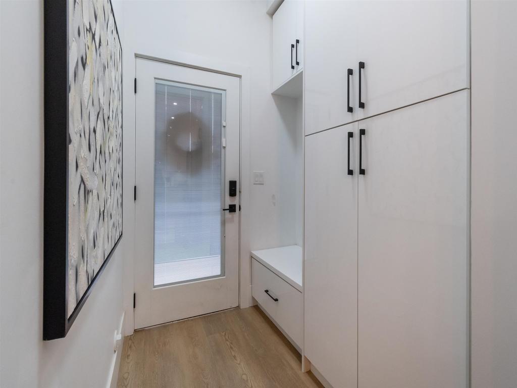 Listing Image for R3101111