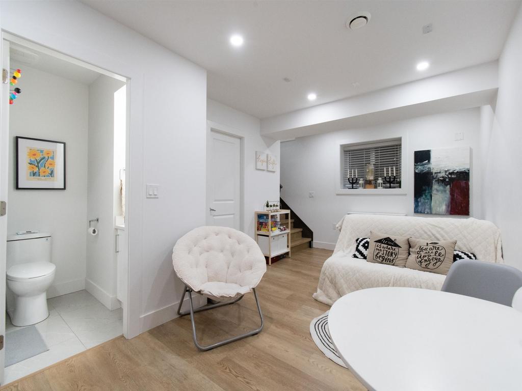 Listing Image for R3101111