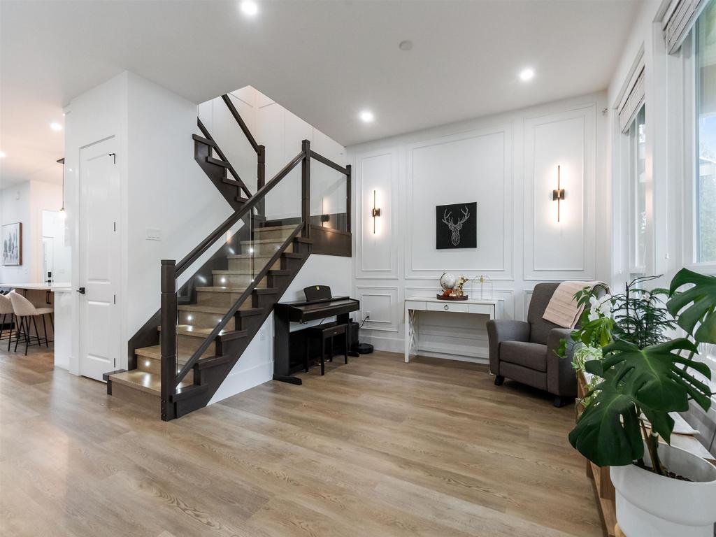 Listing Image for R3101111