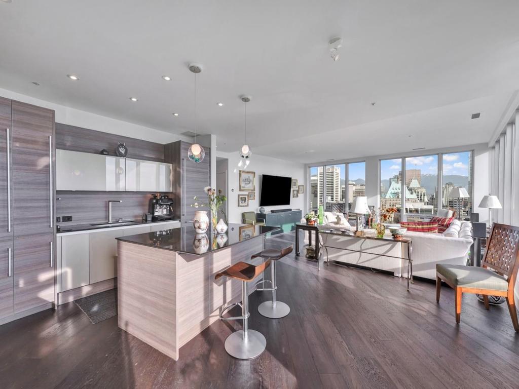 Listing Image for R3101157