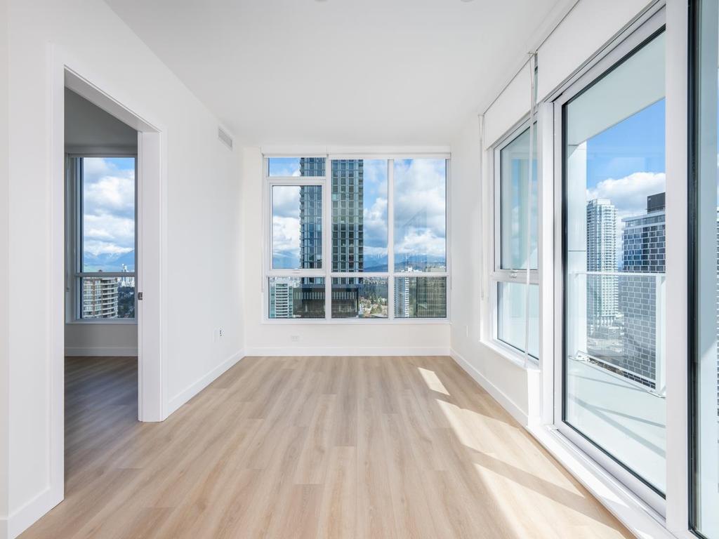 Listing Image for R3101236