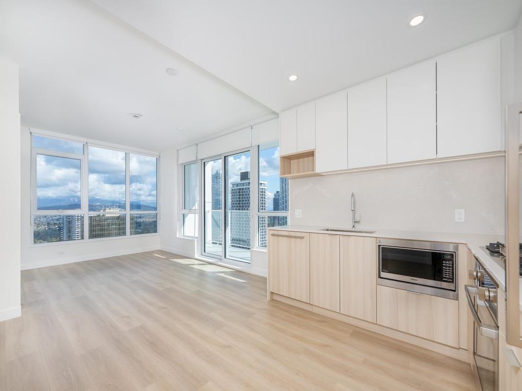 Listing Image for R3101236