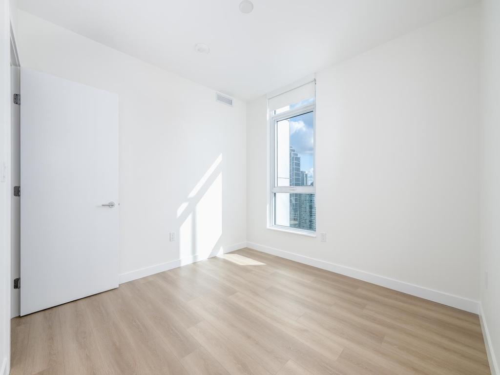 Listing Image for R3101236