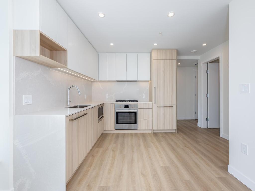 Listing Image for R3101236