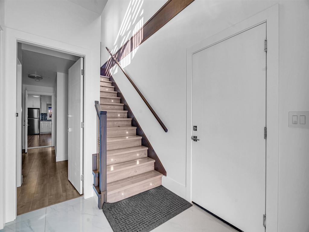 Listing Image for R3101392