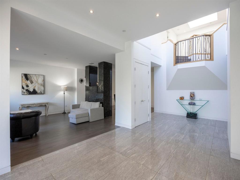 Listing Image for R3101460