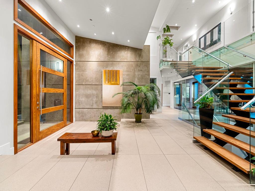 Listing Image for R3101496