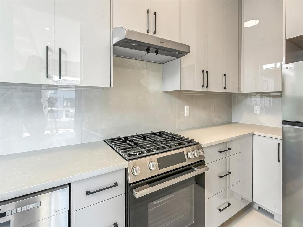 Listing Image for R3101573