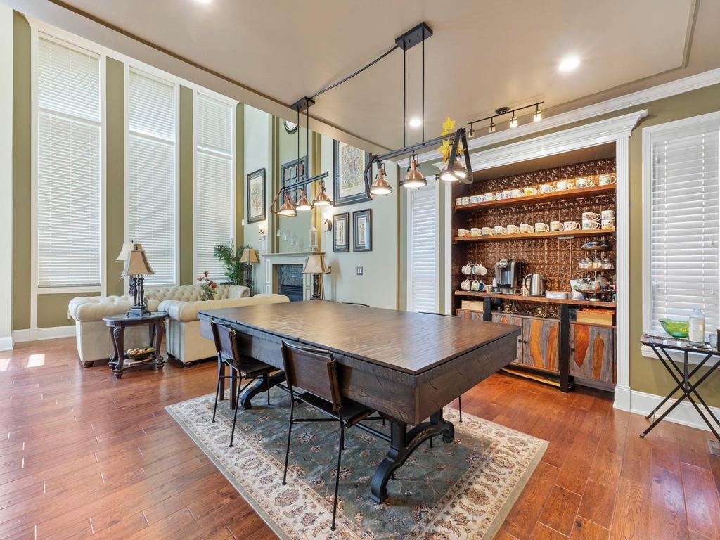 Listing Image for R3101594