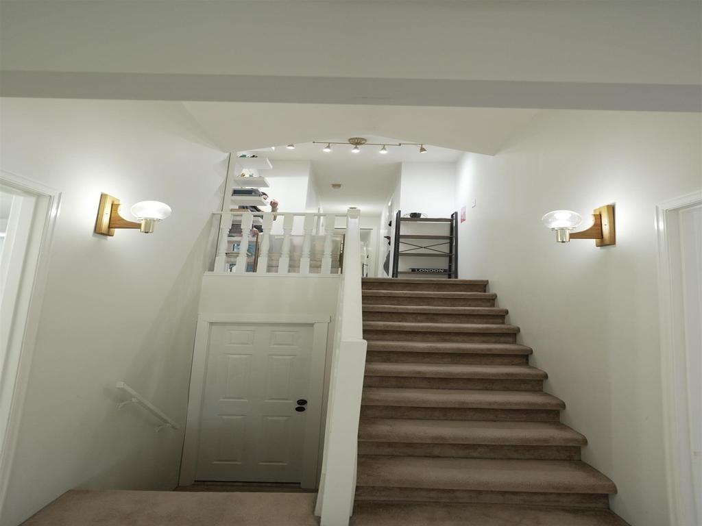 Listing Image for R3101625