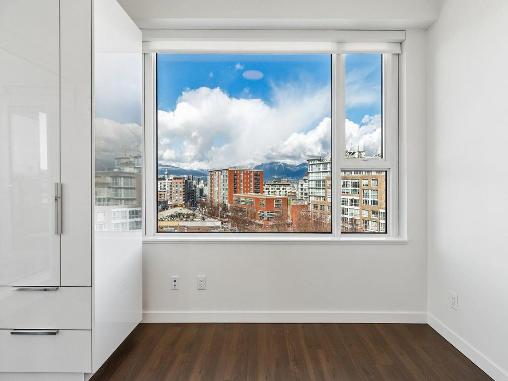 Listing Image for R3101796