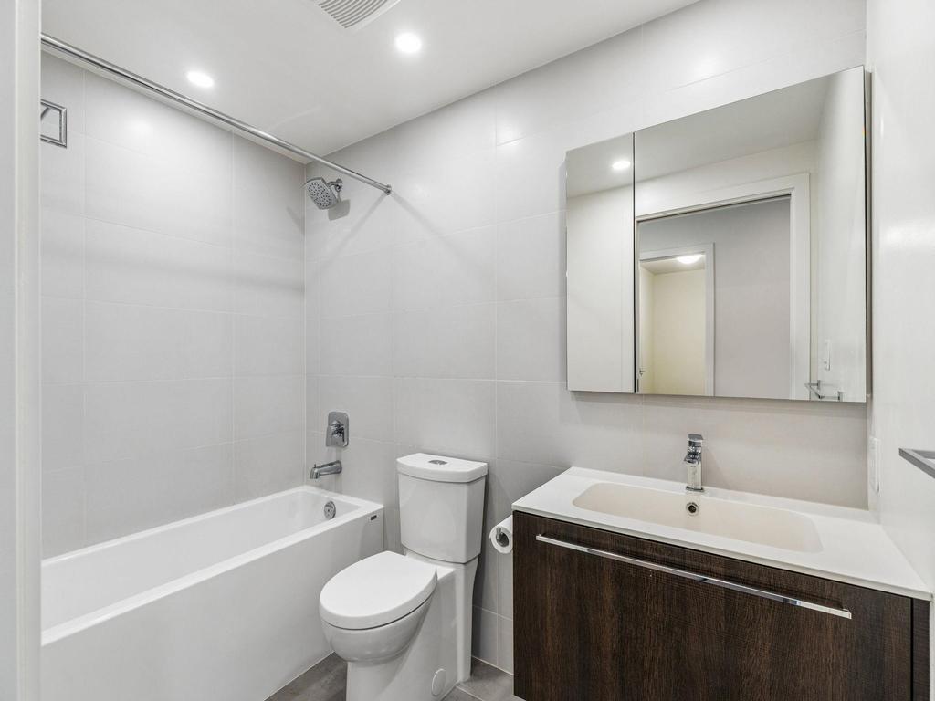 Listing Image for R3101796