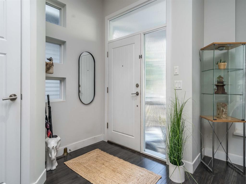 Listing Image for R3101800