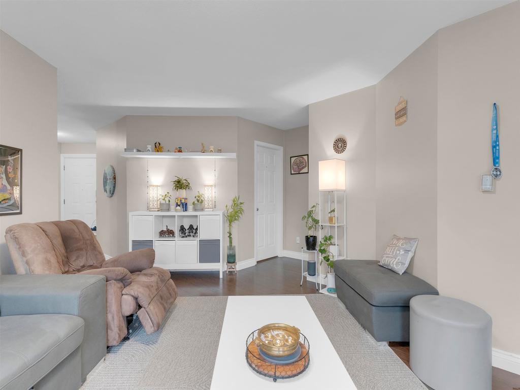 Listing Image for R3101851