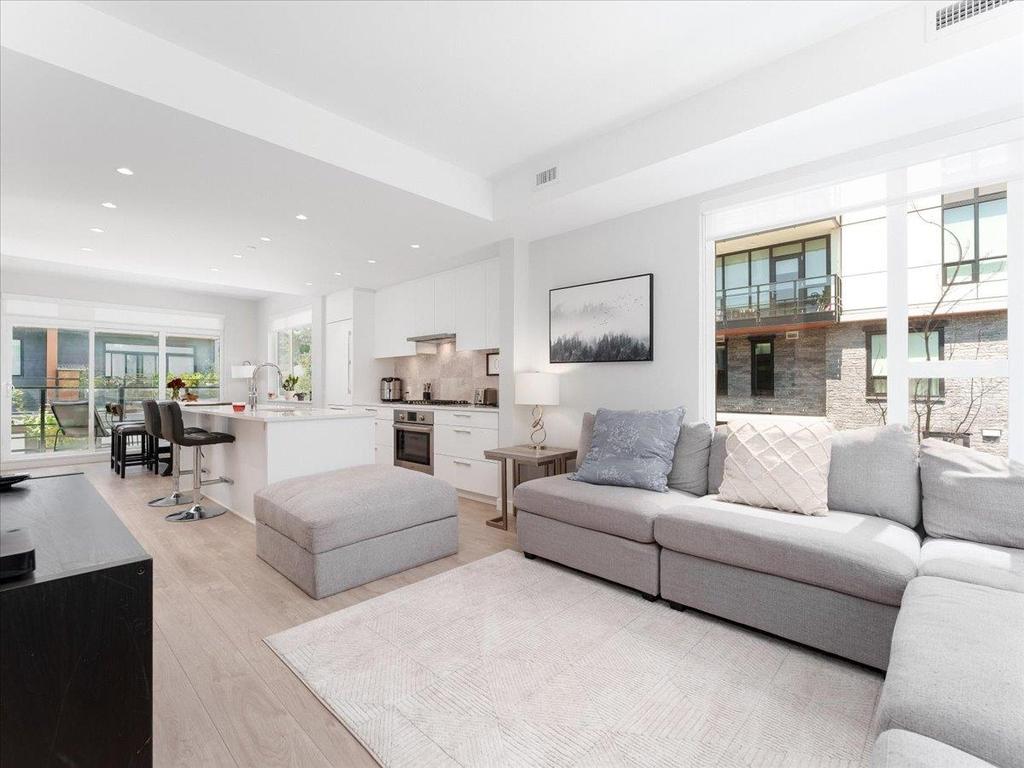 Listing Image for R3101917