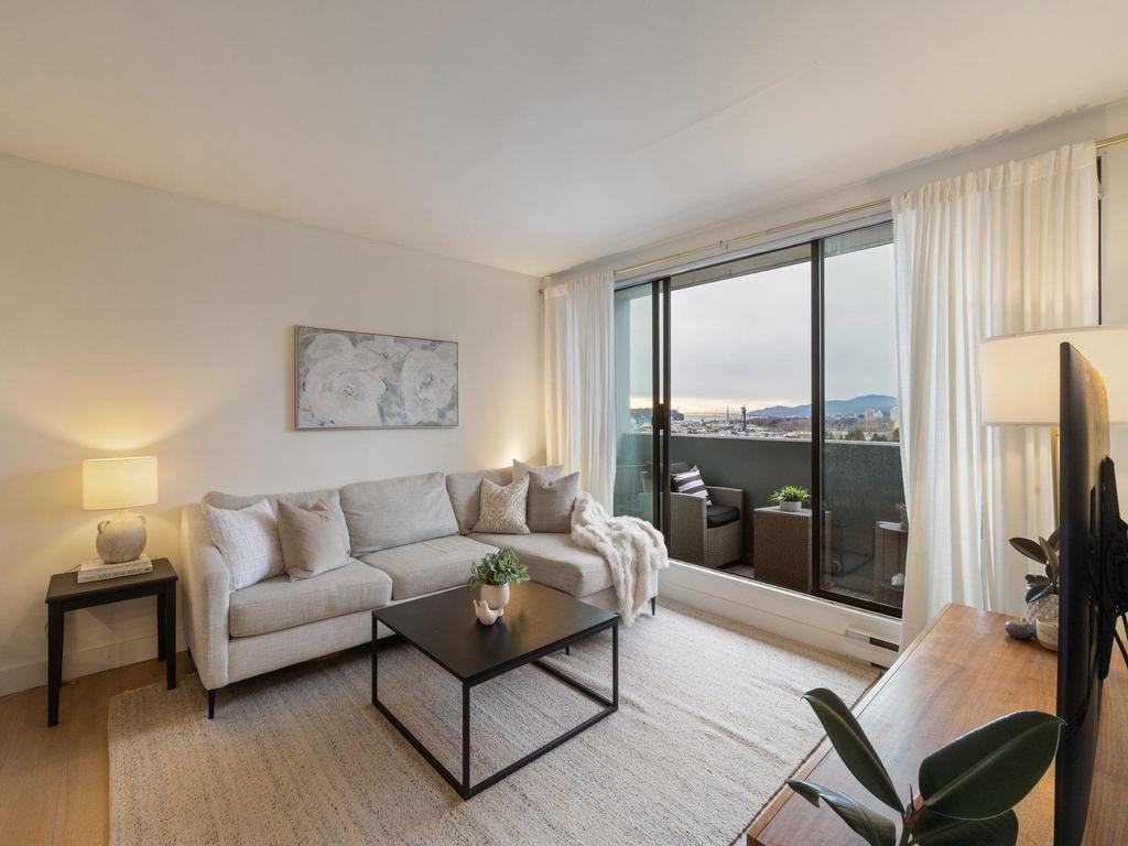 Listing Image for R3101919