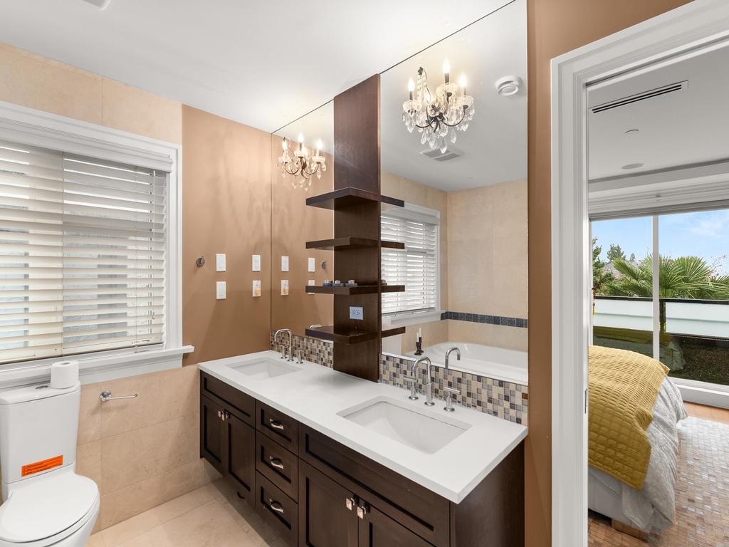 Listing Image for R3101972