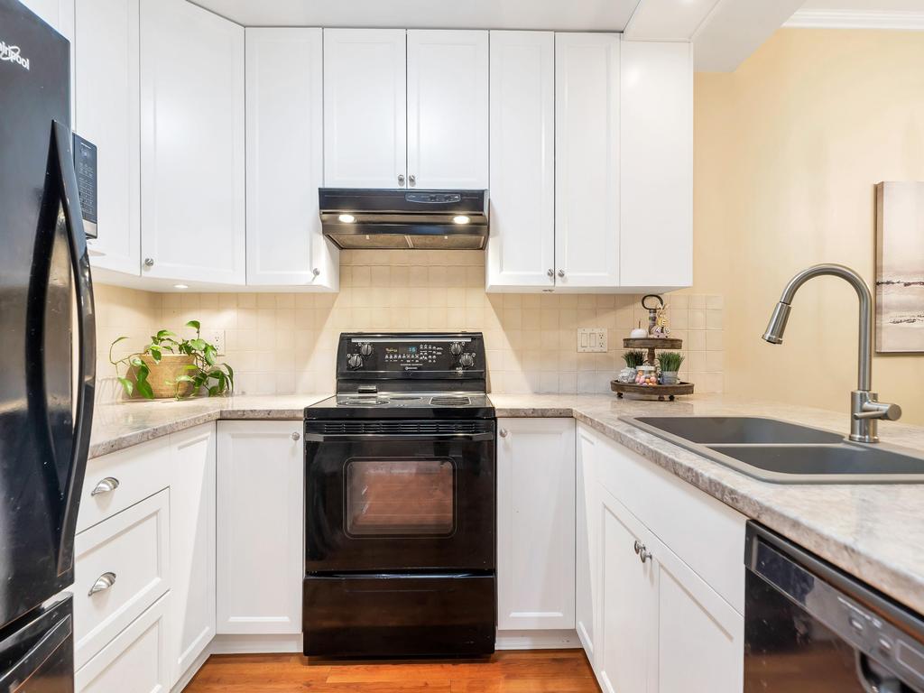 Listing Image for R3102002