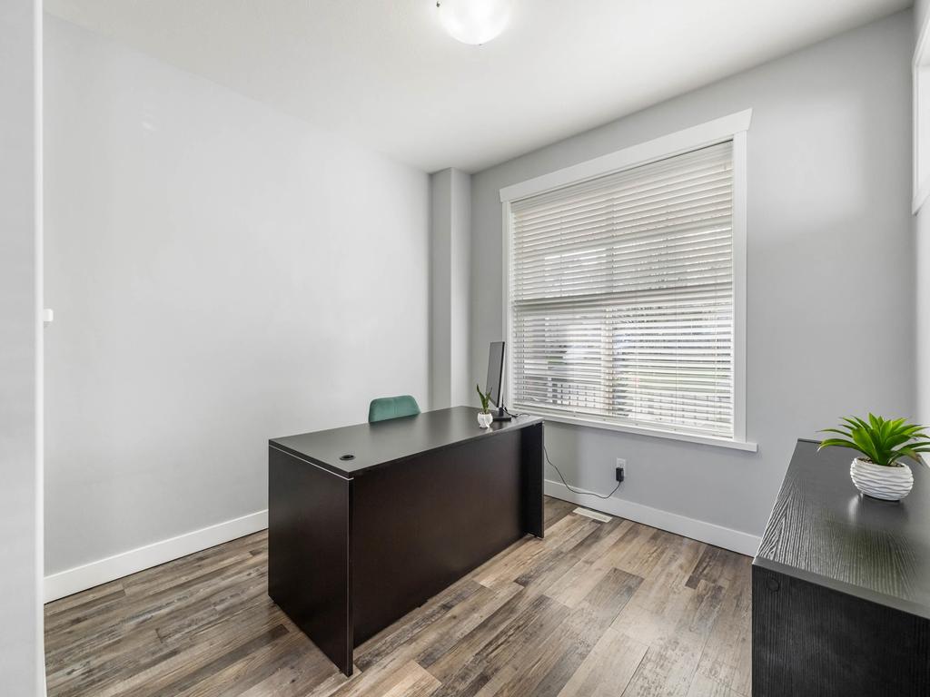 Listing Image for R3102011