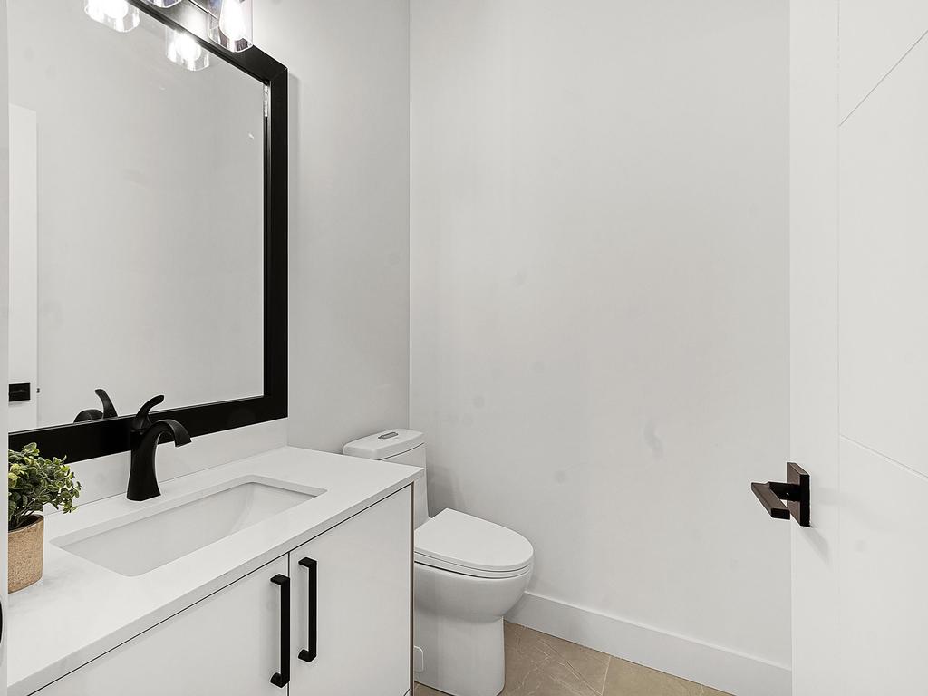 Listing Image for R3102028